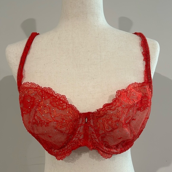 Victorias Secret Angels Red Lace Jeweled Unlined Demi Bra 36DD- 36E - Picture 1 of 9
